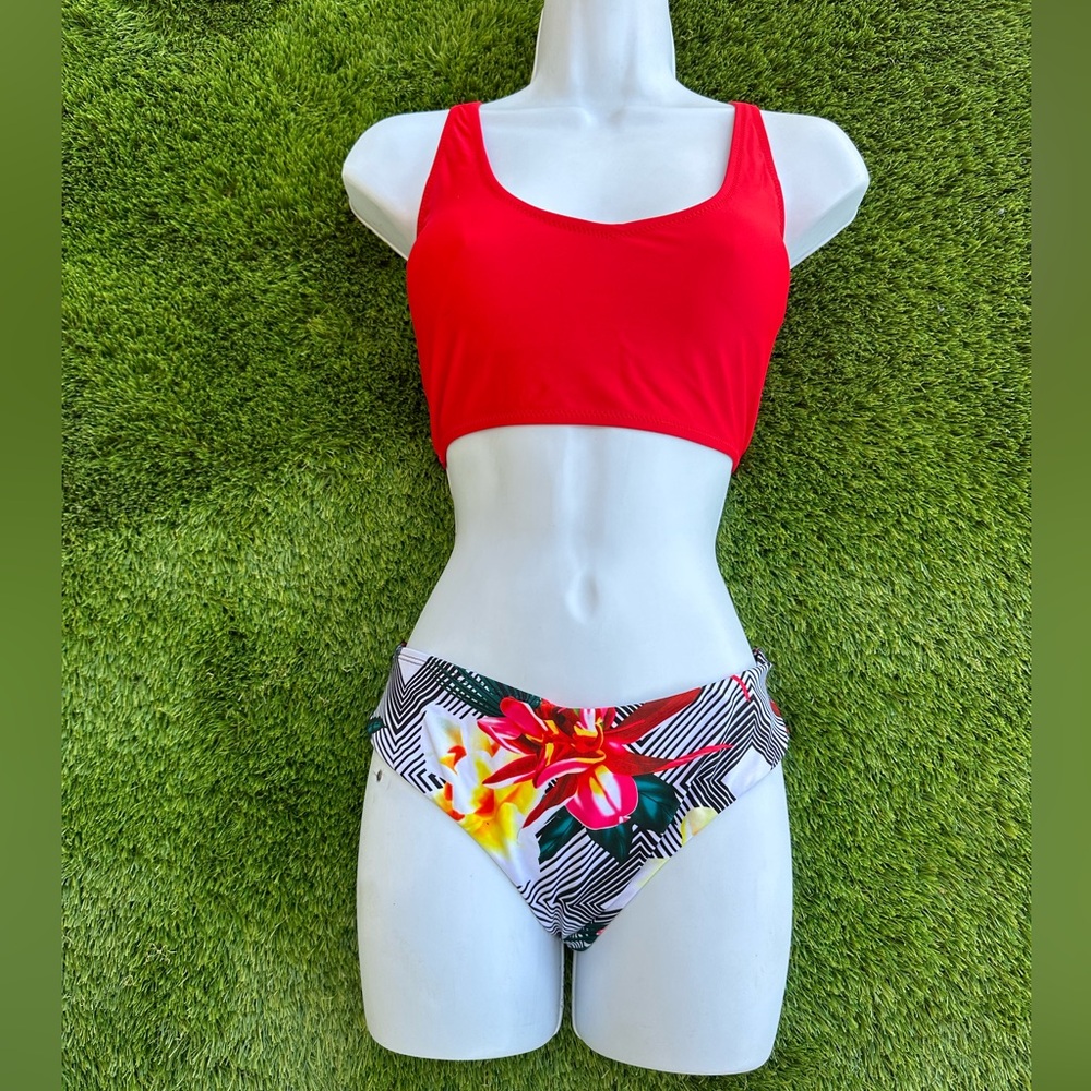 INNO Red Floral Bikini Set